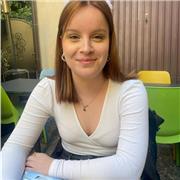 Ragazza diplomata, offro ripetizioni di matematica, italiano, francese, economia per ragazzi e bambini a diversi livelli di studio